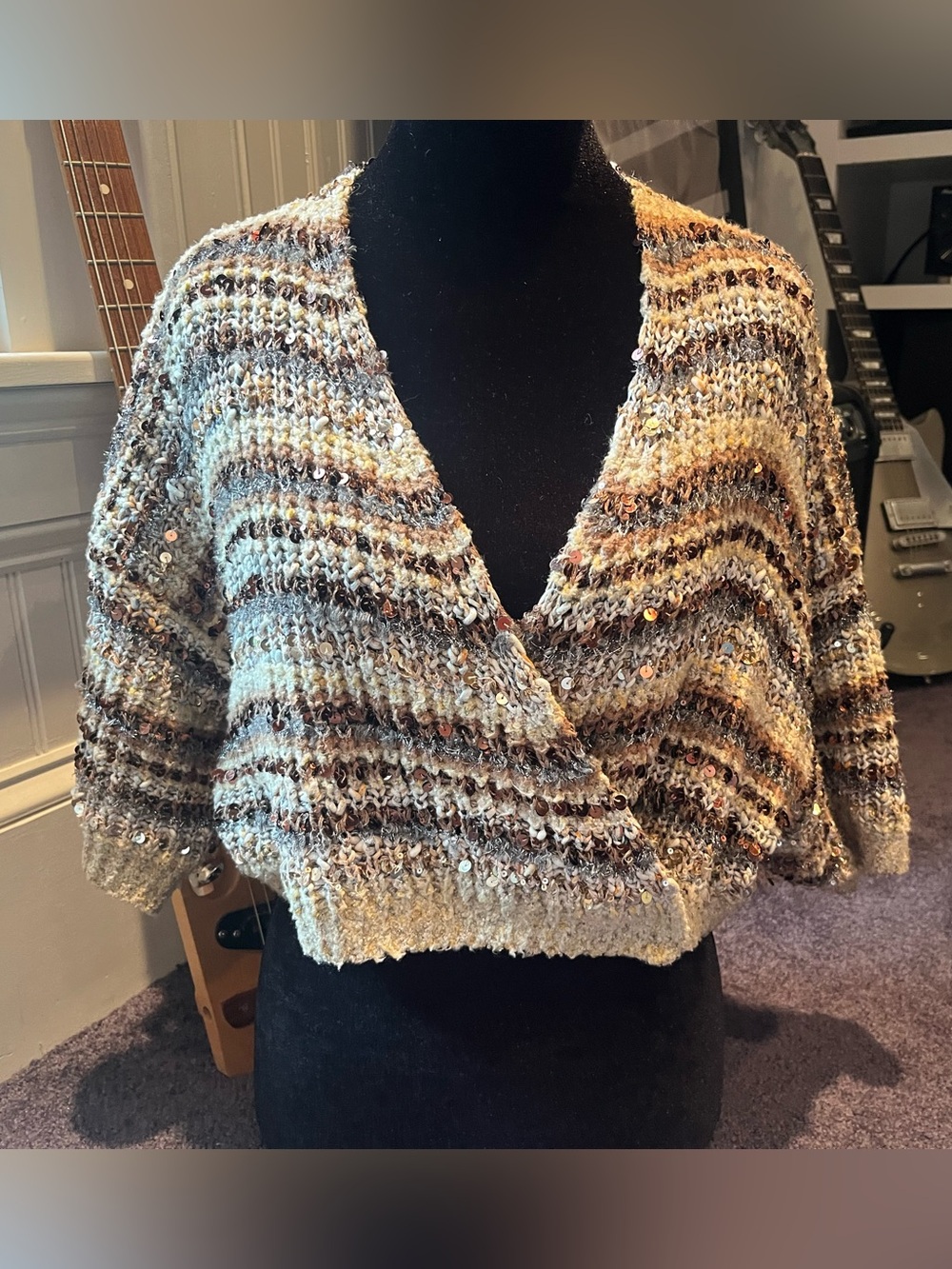 Brunello Cucinelli Beige Multi Sequined V-Neck Cropped Sweater
